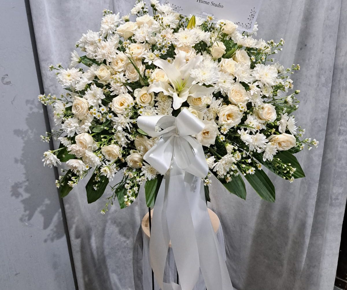 Standing Flowers 10